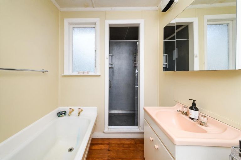 Photo of property in 124 Tutaenui Road, Marton, 4710