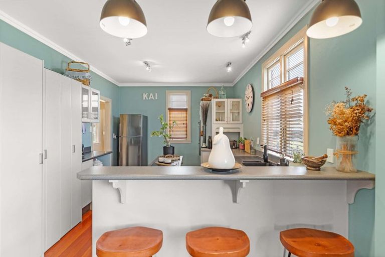 Photo of property in 16 Avon Street, Rongotea, 4476