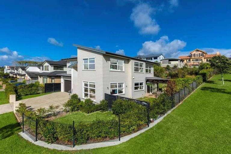 Photo of property in 197 Millwater Parkway, Silverdale, 0932