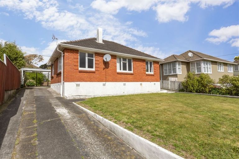 Photo of property in 4 Brown Grove, Ranui, Porirua, 5024