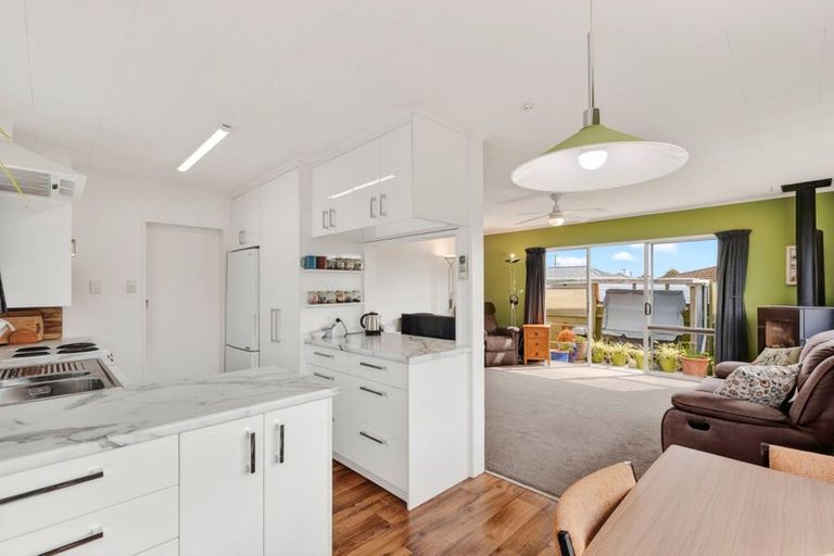 Photo of property in 3/384 Main Road, Stoke, Nelson, 7011