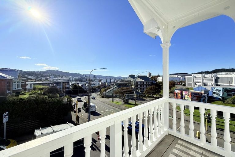 Photo of property in 1 Bidwill Street, Mount Cook, Wellington, 6021
