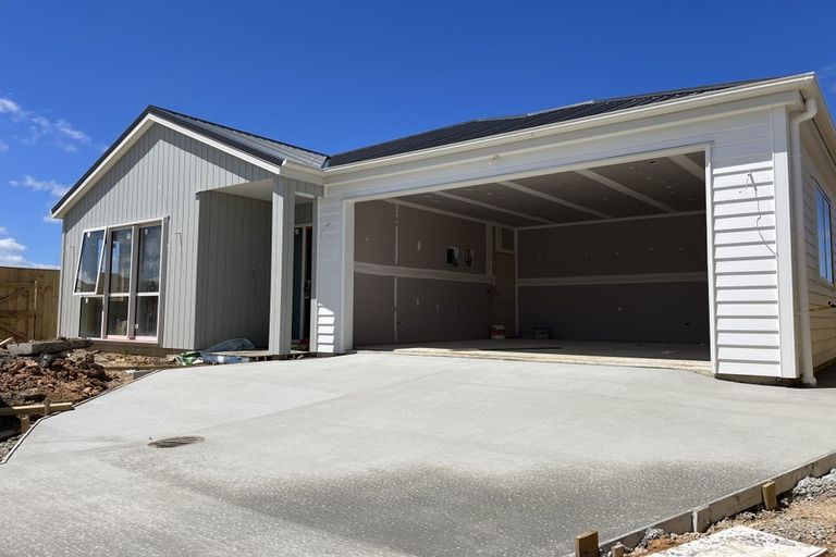 Photo of property in 20 Babina Avenue, Kumeu, 0810