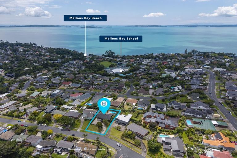 Photo of property in 11 Cheriton Road, Mellons Bay, Auckland, 2014