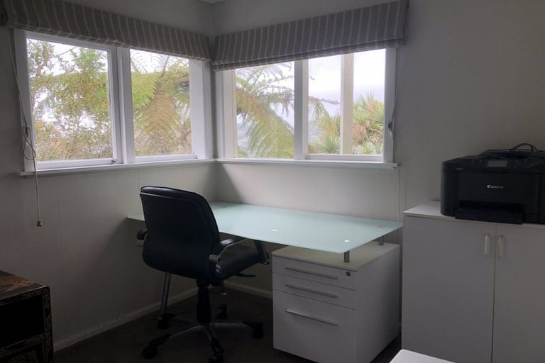 Photo of property in 4 Huntingdon Street, Northland, Wellington, 6012