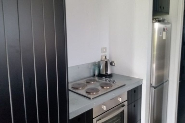 Photo of property in 21 Golf Vue Place, Castlecliff, Whanganui, 4501