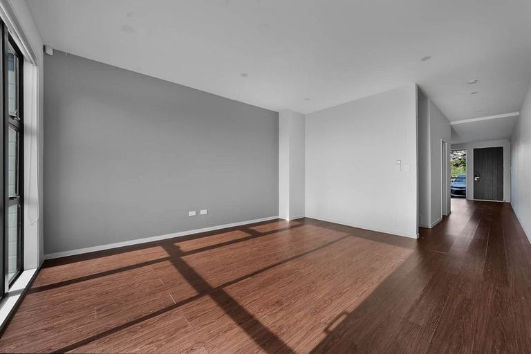Photo of property in 32 Karoro Road, Flat Bush, Auckland, 2019