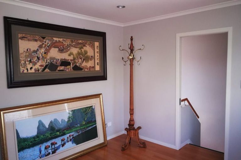 Photo of property in 26a Raleigh Road, Northcote, Auckland, 0627