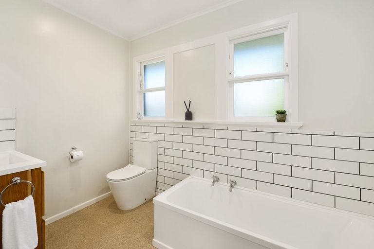 Photo of property in 51 Lytton Street, Glenholme, Rotorua, 3010