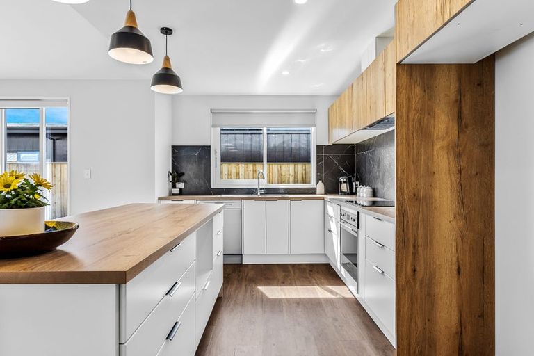 Photo of property in 30 Chambers Avenue, Woodend, 7610