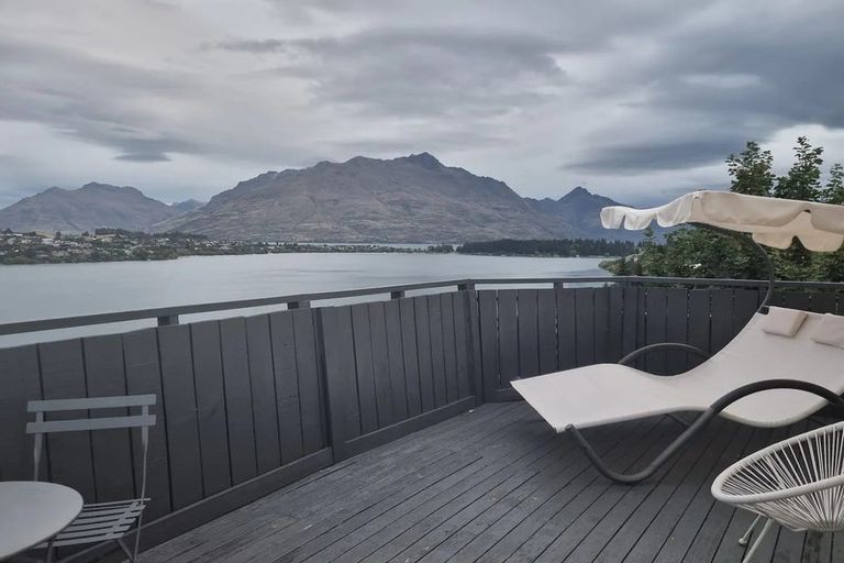 Photo of property in 34 Golden Terrace, Queenstown, 9300