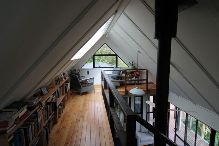 Photo of property in 25 Oxley Crescent, Broad Bay, Dunedin, 9014