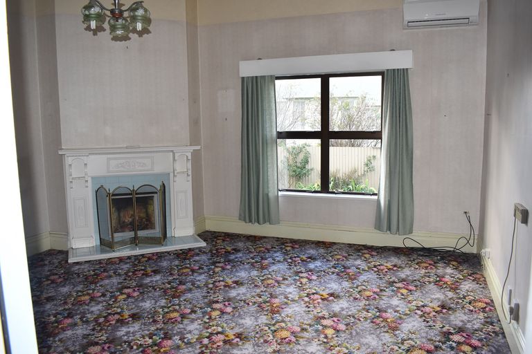 Photo of property in 35 Wyndham Street, Carterton, 5713