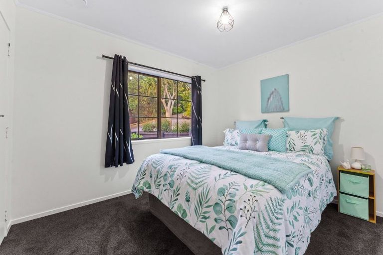 Photo of property in 61 Pemberton Avenue, Bayview, Auckland, 0629