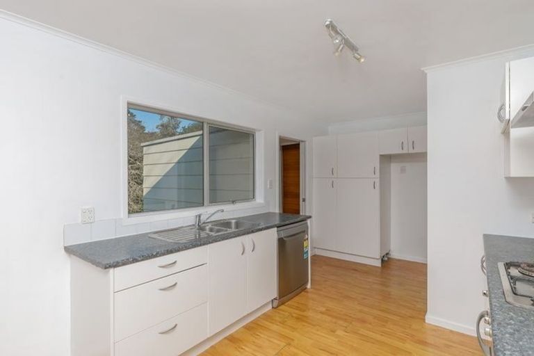 Photo of property in 9 Blacks Road, Greenhithe, Auckland, 0632