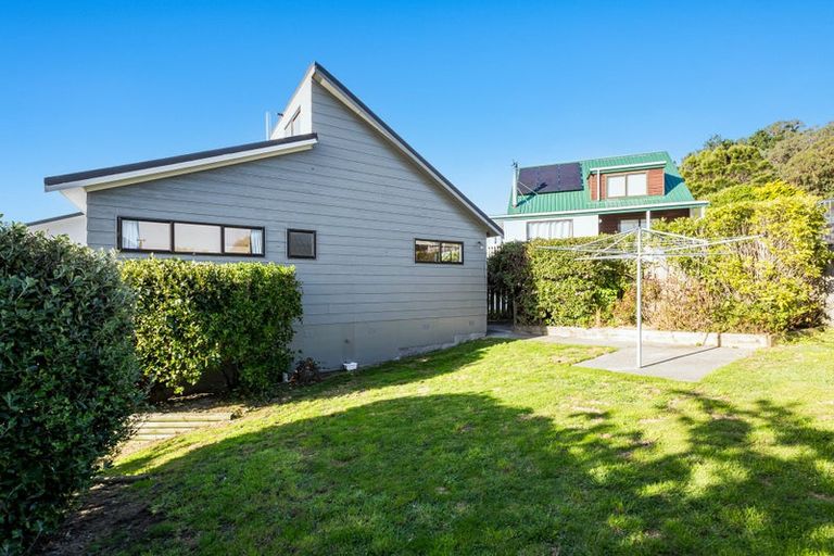 Photo of property in 22 Mercury Way, Whitby, Porirua, 5024