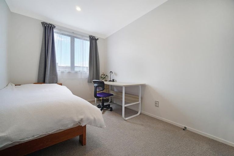 Photo of property in 20 Mahalo Avenue, Wiri, Auckland, 2104