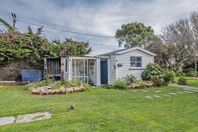 Photo of property in 494 Lake Road South, Leeston, 7683