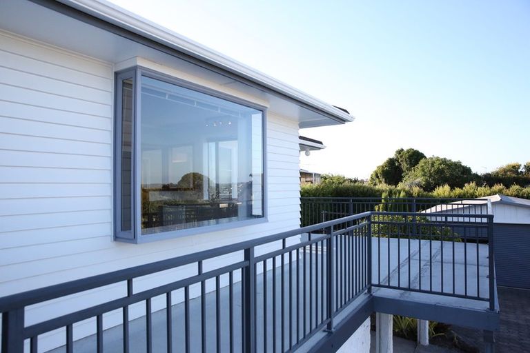 Photo of property in 192 Royal Road, Massey, Auckland, 0614