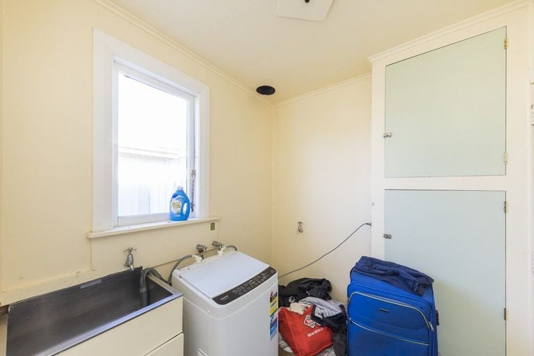 Photo of property in 28 Brightwater Terrace, Terrace End, Palmerston North, 4410