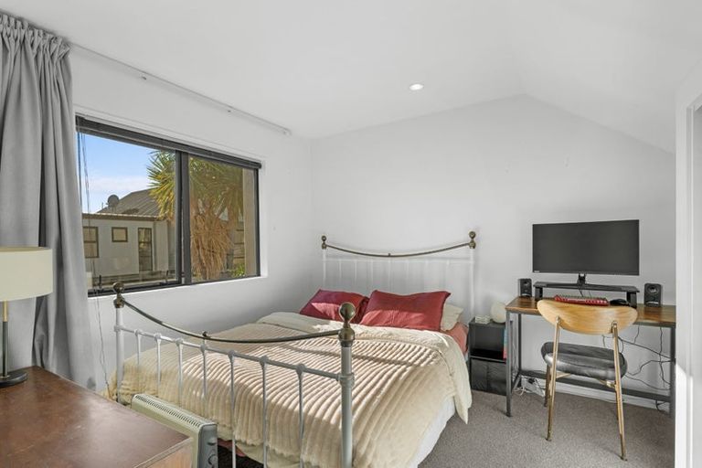 Photo of property in 2/38 Brockworth Place, Riccarton, Christchurch, 8011