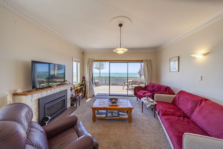Photo of property in 82 The Esplanade, Westshore, Napier, 4110