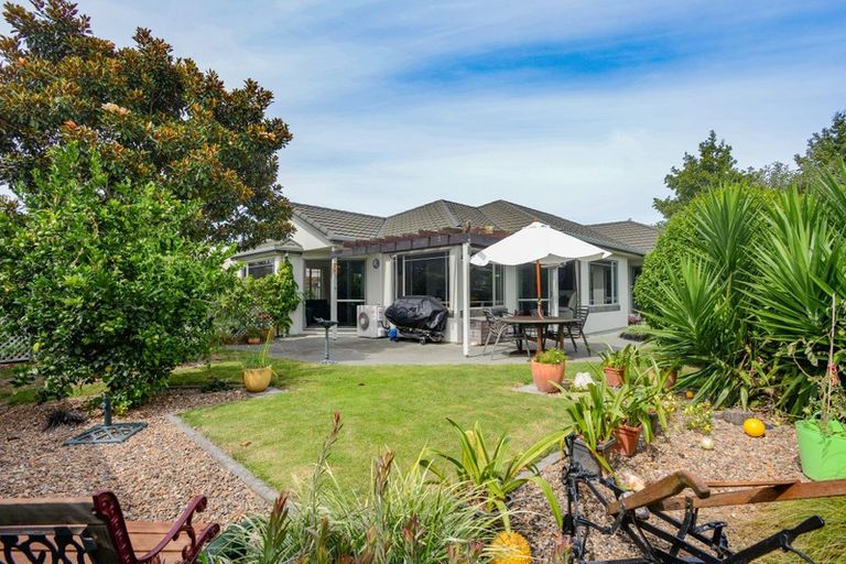 Photo of property in 12 Flemington Place, Taradale, Napier, 4112