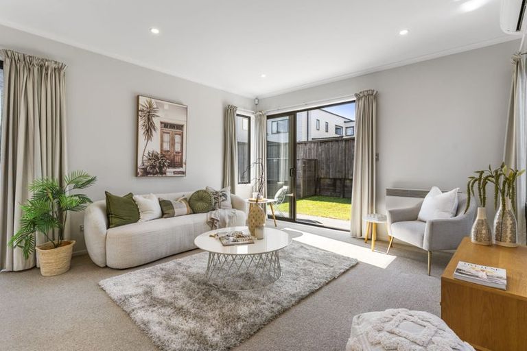 Photo of property in 1 Saltmarsh Road, Hobsonville, Auckland, 0616