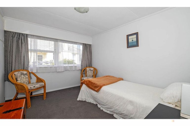 Photo of property in 24 Rhodes Street, Waimate, 7924