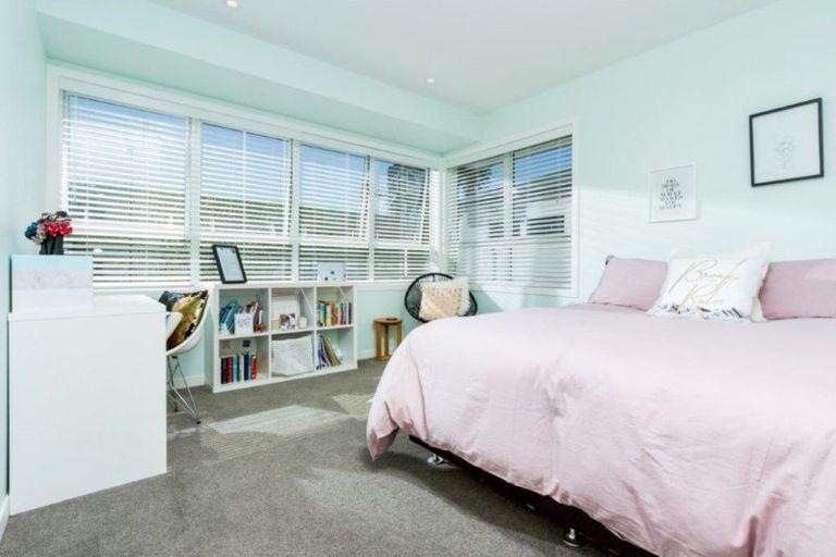 Photo of property in 12 Kitchener Road, Takapuna, Auckland, 0622