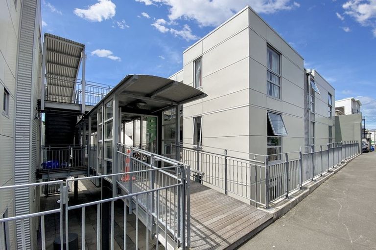 Photo of property in Hanson House, 11a/27 Hanson Street, Mount Cook, Wellington, 6021
