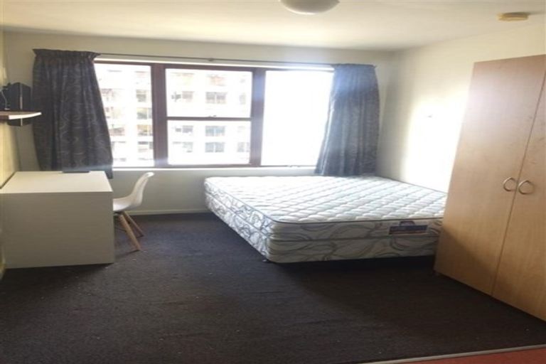 Photo of property in Orange Apartments/victoria Centr, 909/169 The Terrace, Wellington Central, Wellington, 6011