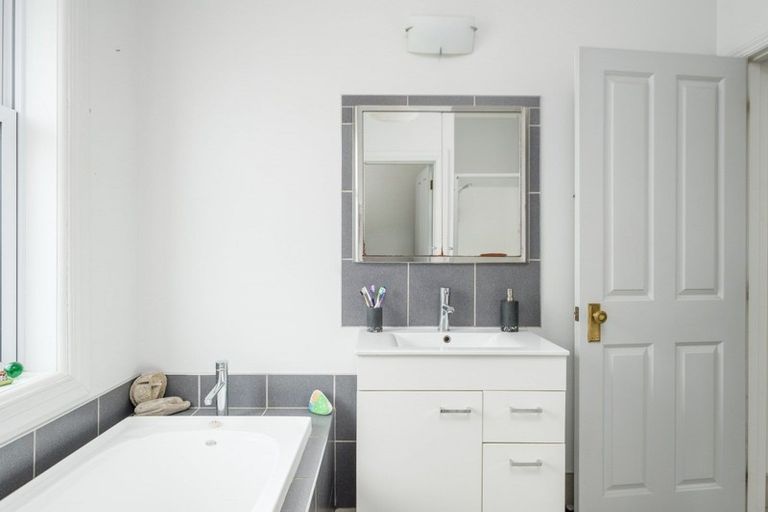 Photo of property in 55 Stafford Street, Whataupoko, Gisborne, 4010