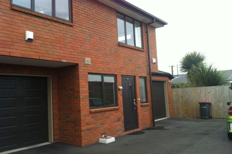 Photo of property in 4/82 Packe Street, Edgeware, Christchurch, 8013