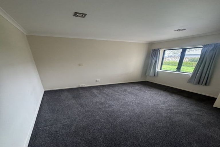 Photo of property in 28 Diomede Glade, Flagstaff, Hamilton, 3210