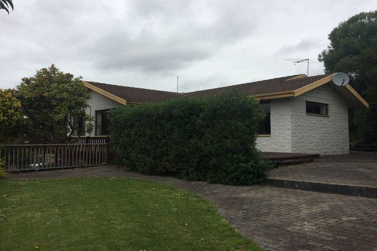 Photo of property in 38 Penruddock Rise, Westmorland, Christchurch, 8025