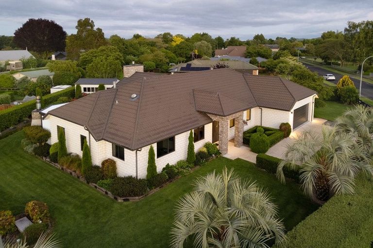 Photo of property in 14 Shadbolt Drive, Leamington, Cambridge, 3432