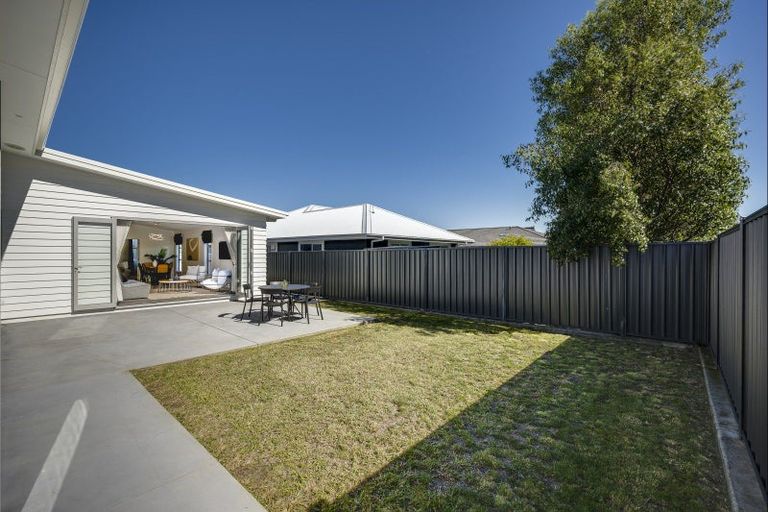 Photo of property in 13 Te Heipora Place, Havelock North, 4130