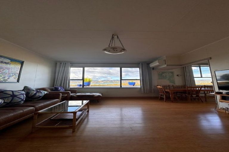 Photo of property in 201 Marine Parade, Seatoun, Wellington, 6022