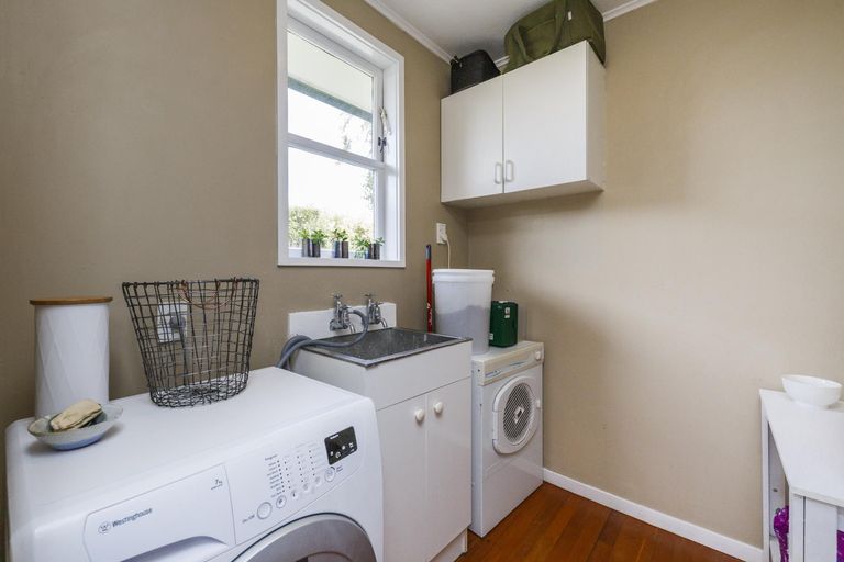 Photo of property in 53 Waterloo Crescent, Hokowhitu, Palmerston North, 4410