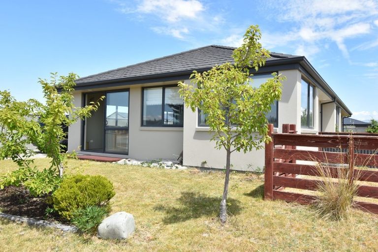 Photo of property in 16 Grandvue Drive, Twizel, 7901