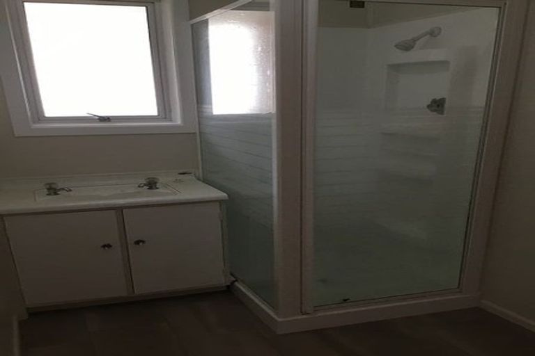 Photo of property in 56a Young Street, New Plymouth, 4310