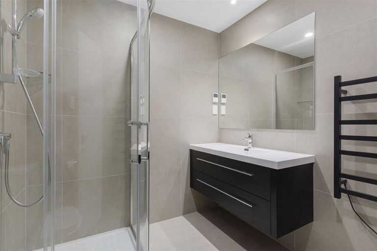 Photo of property in 4 Moki Place, Long Bay, Auckland, 0630