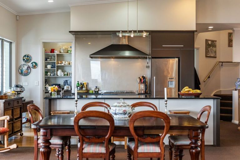 Photo of property in 69 Panorama Drive, Paraparaumu, 5032