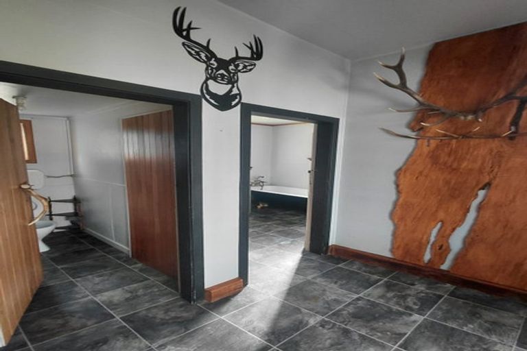 Photo of property in 72 Half Mile Road, Tuatapere, 9620