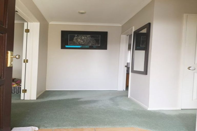 Photo of property in 19 Limerick Place, Dannemora, Auckland, 2016