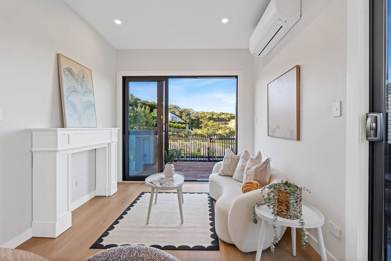 Photo of property in 32 Mahinga Kai Road, Orewa, 0931
