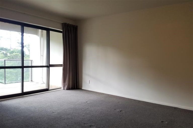 Photo of property in 69c Waipa Street, Birkenhead, Auckland, 0626