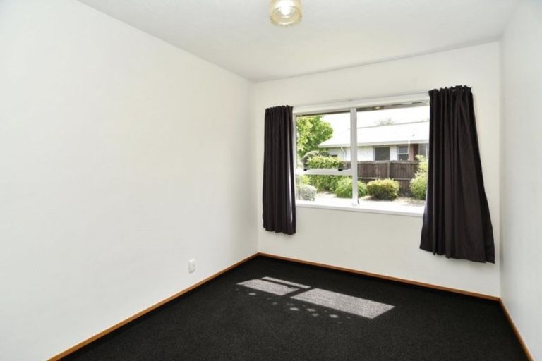 Photo of property in 79 Solomon Avenue, Redwood, Christchurch, 8051
