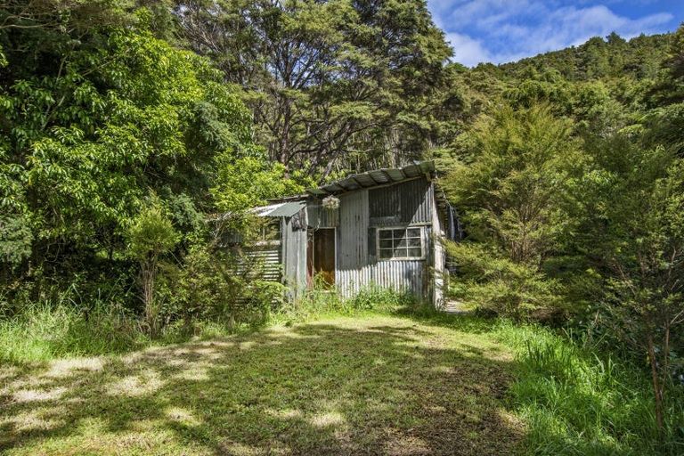 Photo of property in 31 Waitorupai Way, Matapouri, Whangarei, 0173